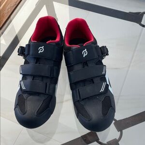 Black Cycling Shoes with Red Interior